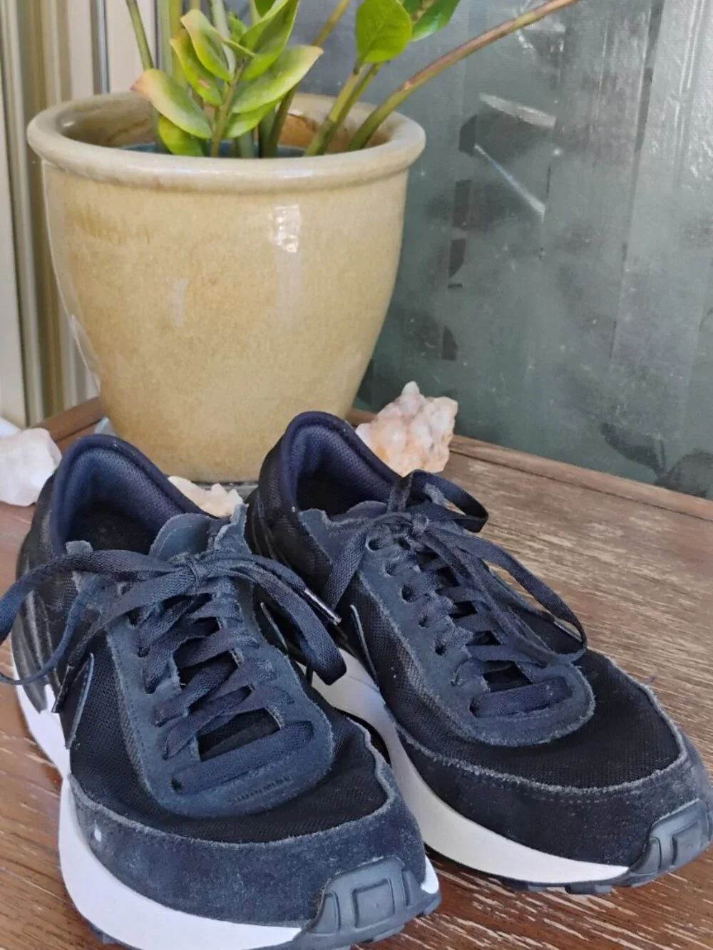 Nike Black Waffle One Women's Runners Athletic Shoes Size 6 - Picture 3 of 14